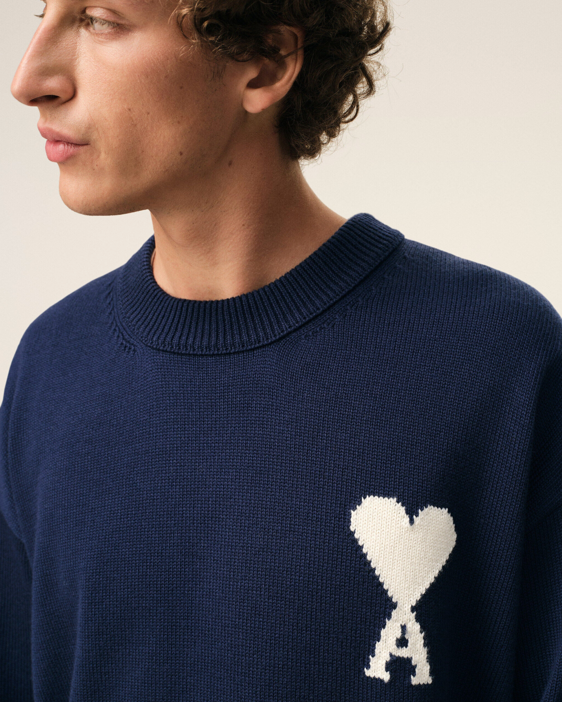 Pull Bleu Col Rond AMI — pull iCloth, vue 3