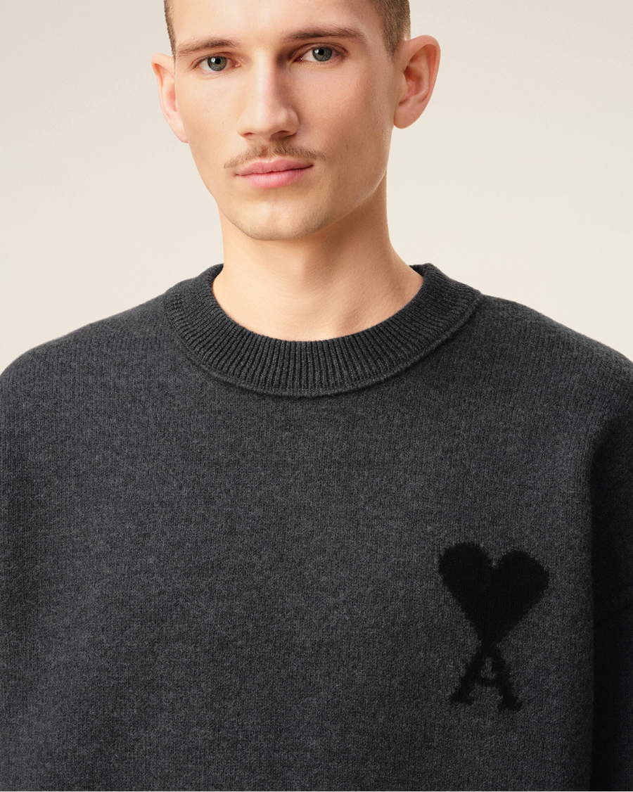 Pull Gris Col Rond AMI Modèle 1 — pull iCloth, vue 3