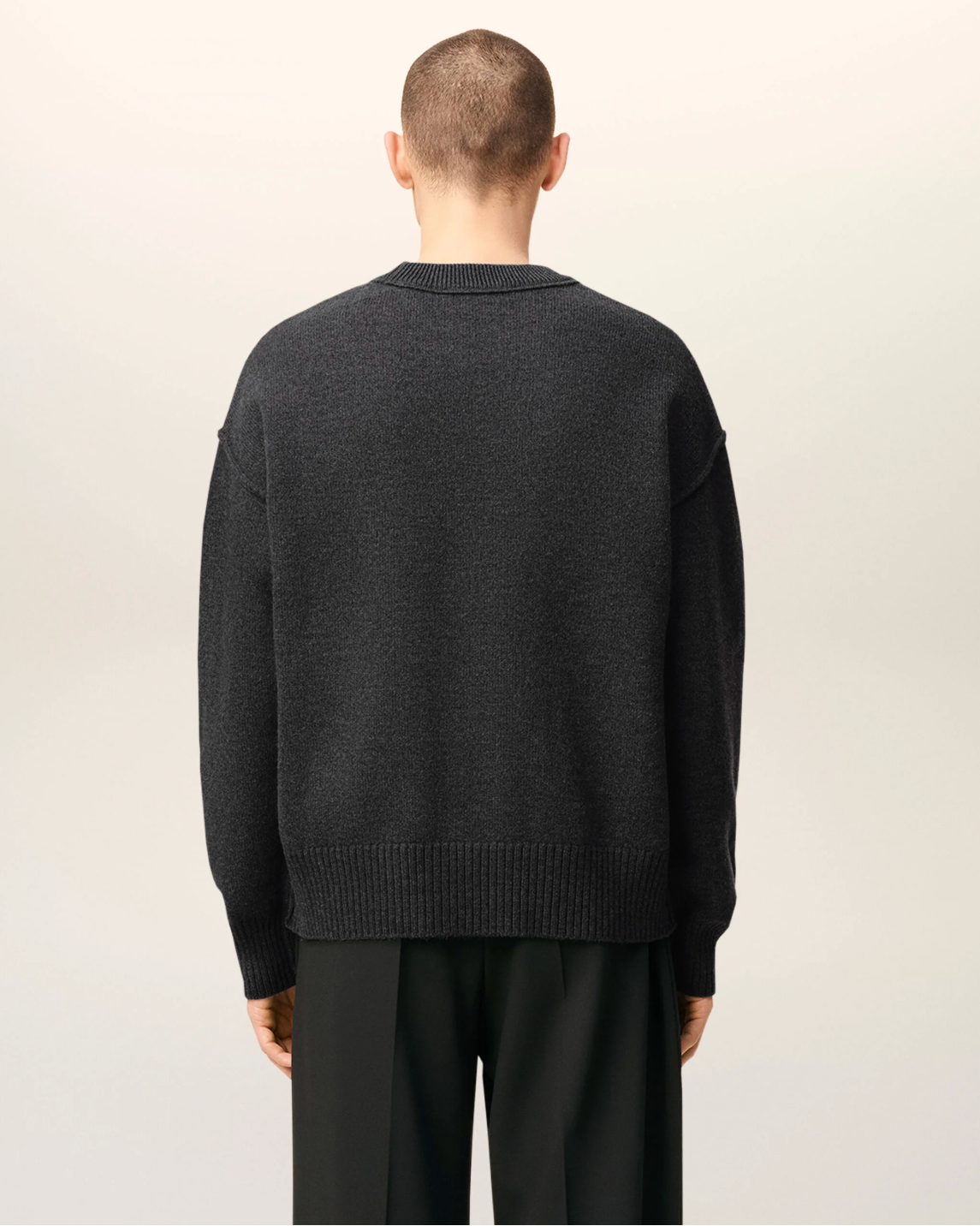 Pull Gris Col Rond AMI Modèle 1 — pull iCloth, vue 4